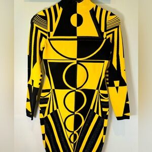 Black and Yellow print bandage dress . Size S. Brand new never worn.